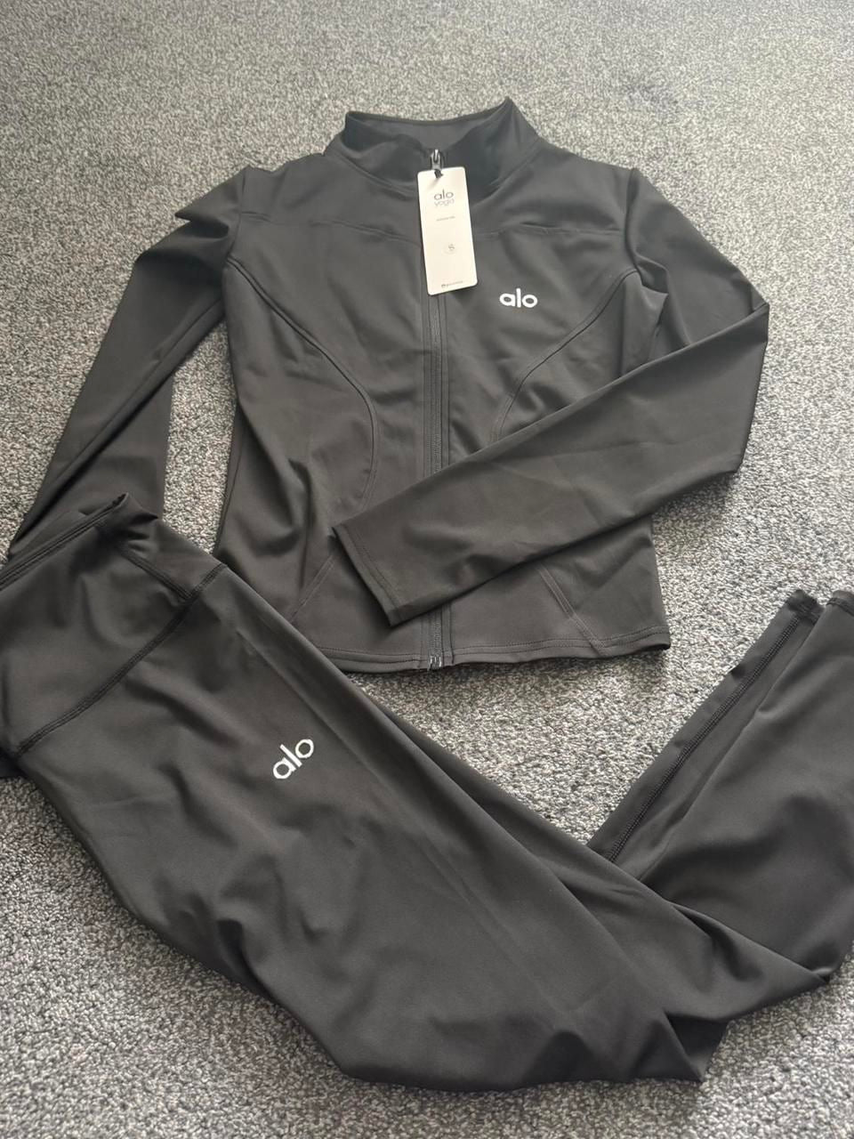 The viral Alo aesthetic gym set!2pc set!
